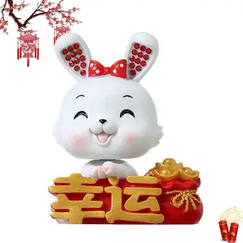 Мини фигурки китайски автомобили с зайци Танцуващи Миниатюрни фигурки на зайци Сладък украшение с зайци За Пролетния фестивал на Китайската Нова Година Кола