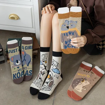 Модерен Персонализирани сладък cartoony пъзел с животни за женските чорапи със средна дължина, памучни чорапи за студенти Японски колеж Kaola Bear