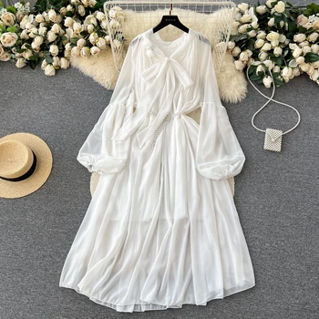 Бяла рокля с дълъг ръкав от френската винтажной окото с лък, женствена рокля в стил Бохо с ръкави-фенерчета, Уникална рокля Фея Миди от еднакво тъкан